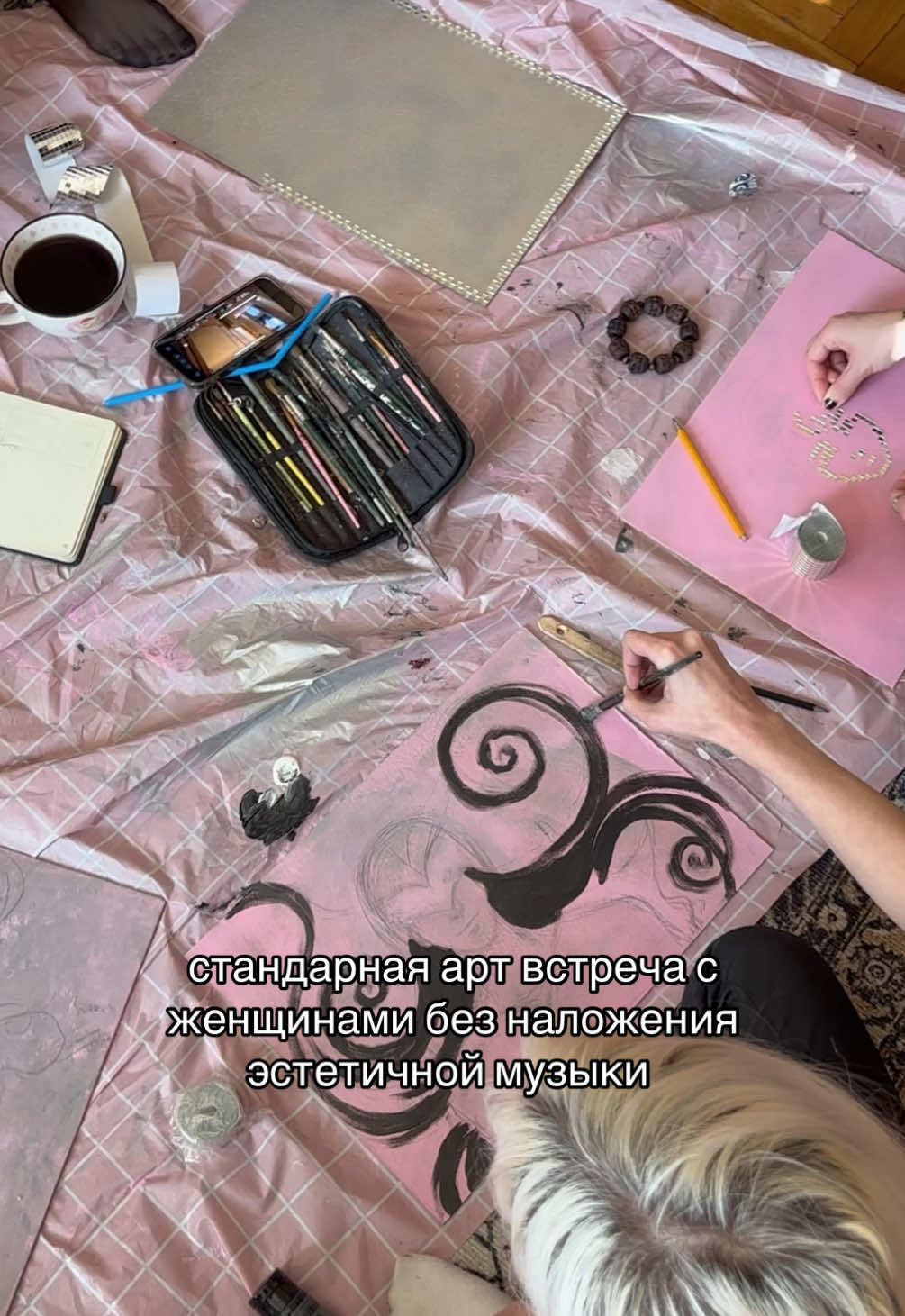 @лола
