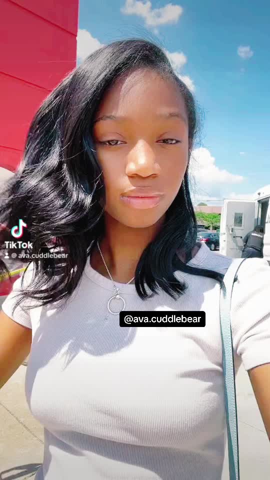 @Ava