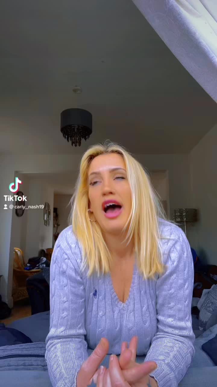 @CarlyNash19