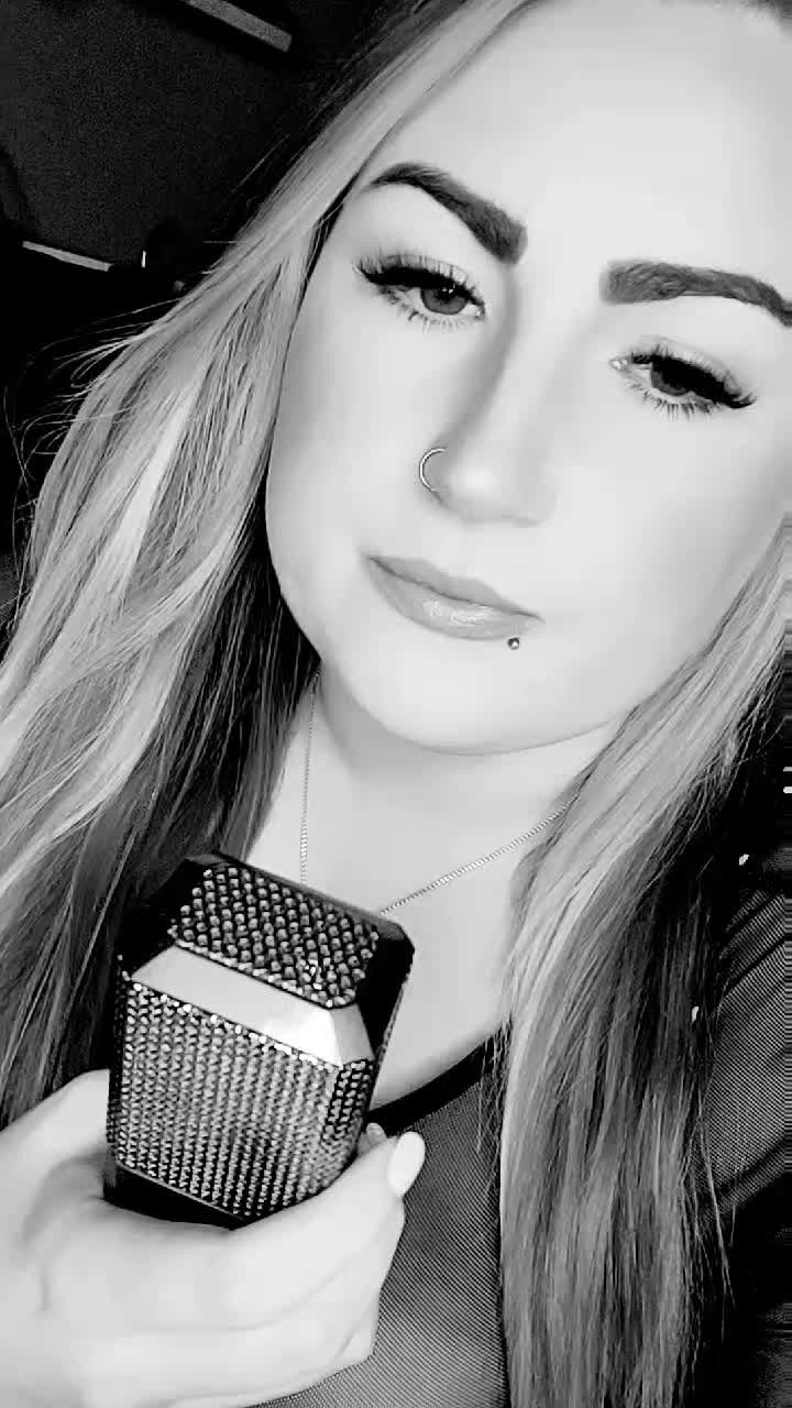 @🎙🦊𝕯𝖊𝖊🦊🎙
