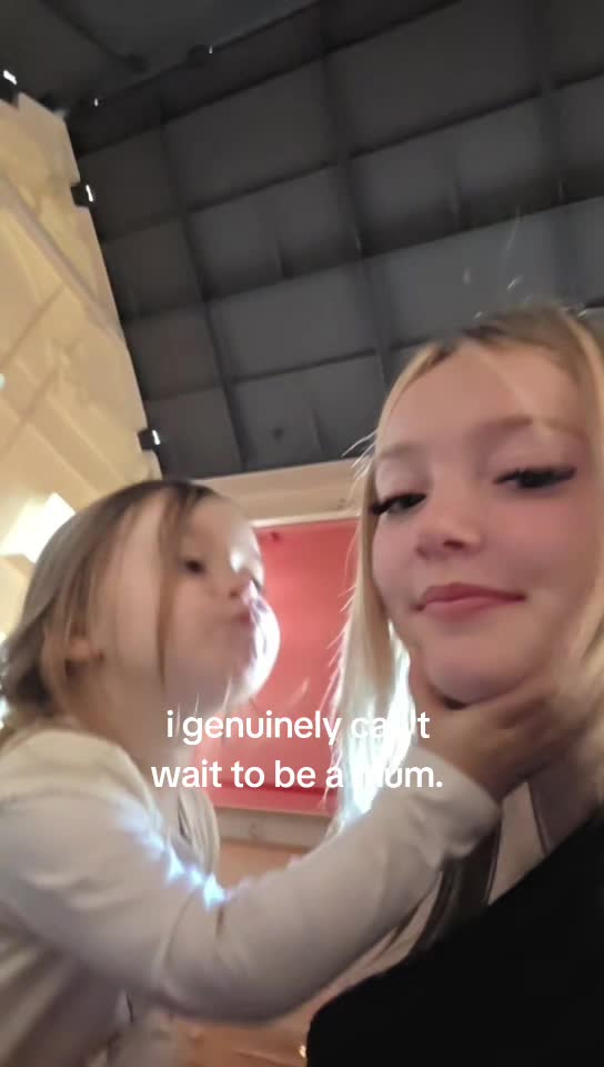 @𝐭𝐢𝐥𝐥𝐲-𝐥𝐨𝐮𝐞𝐥𝐥𝐞𝐧 𝐱