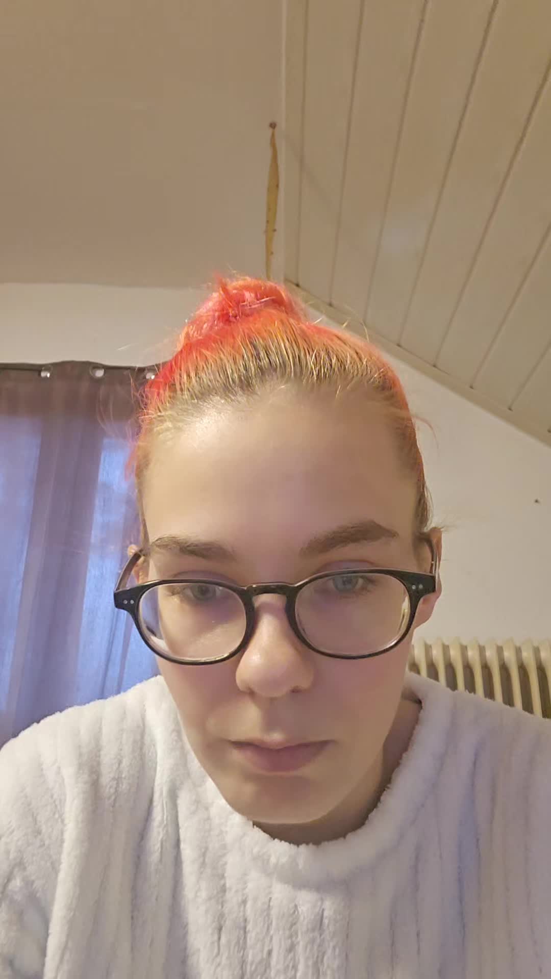 @Sandra.Z
