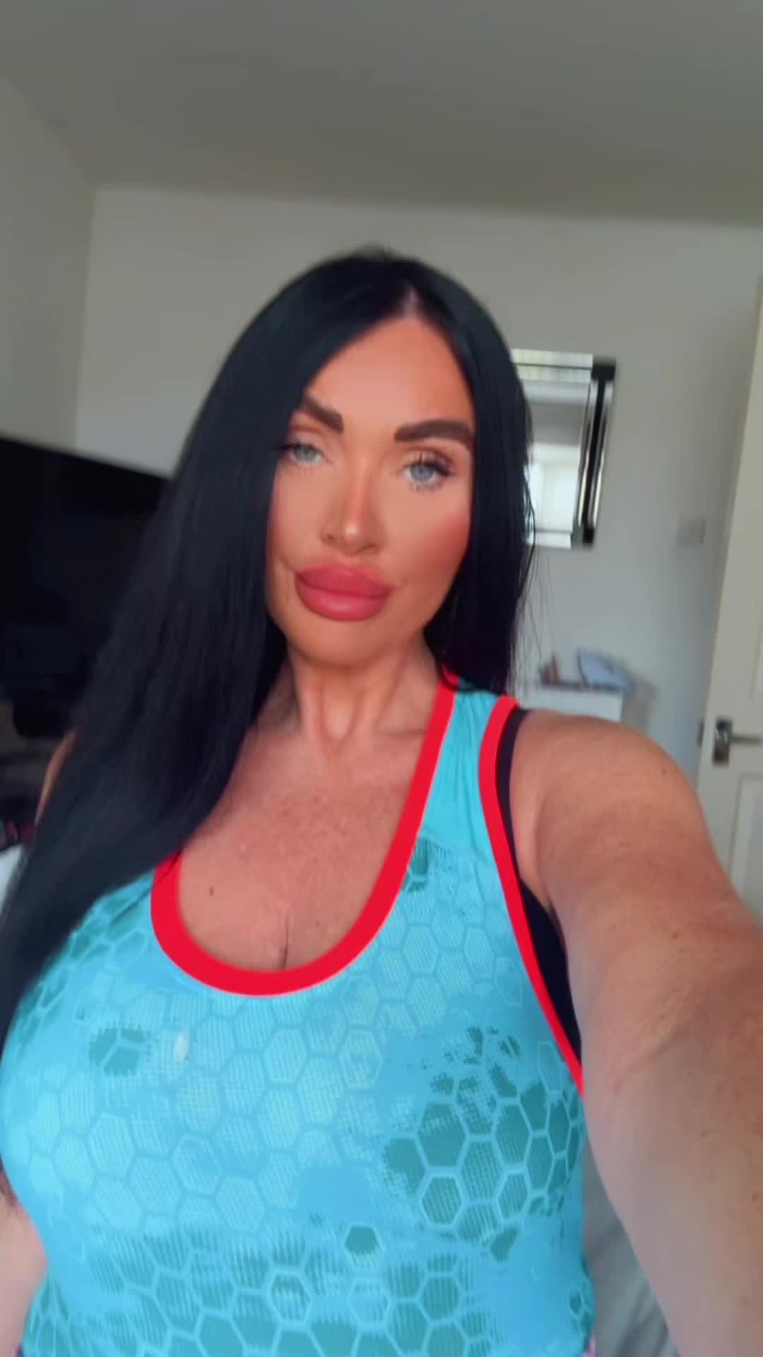 @katie_xstormi