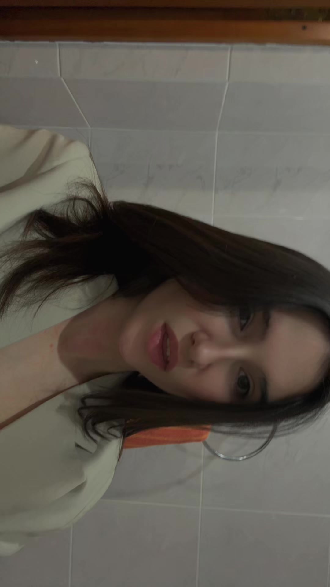 @_gusarova_