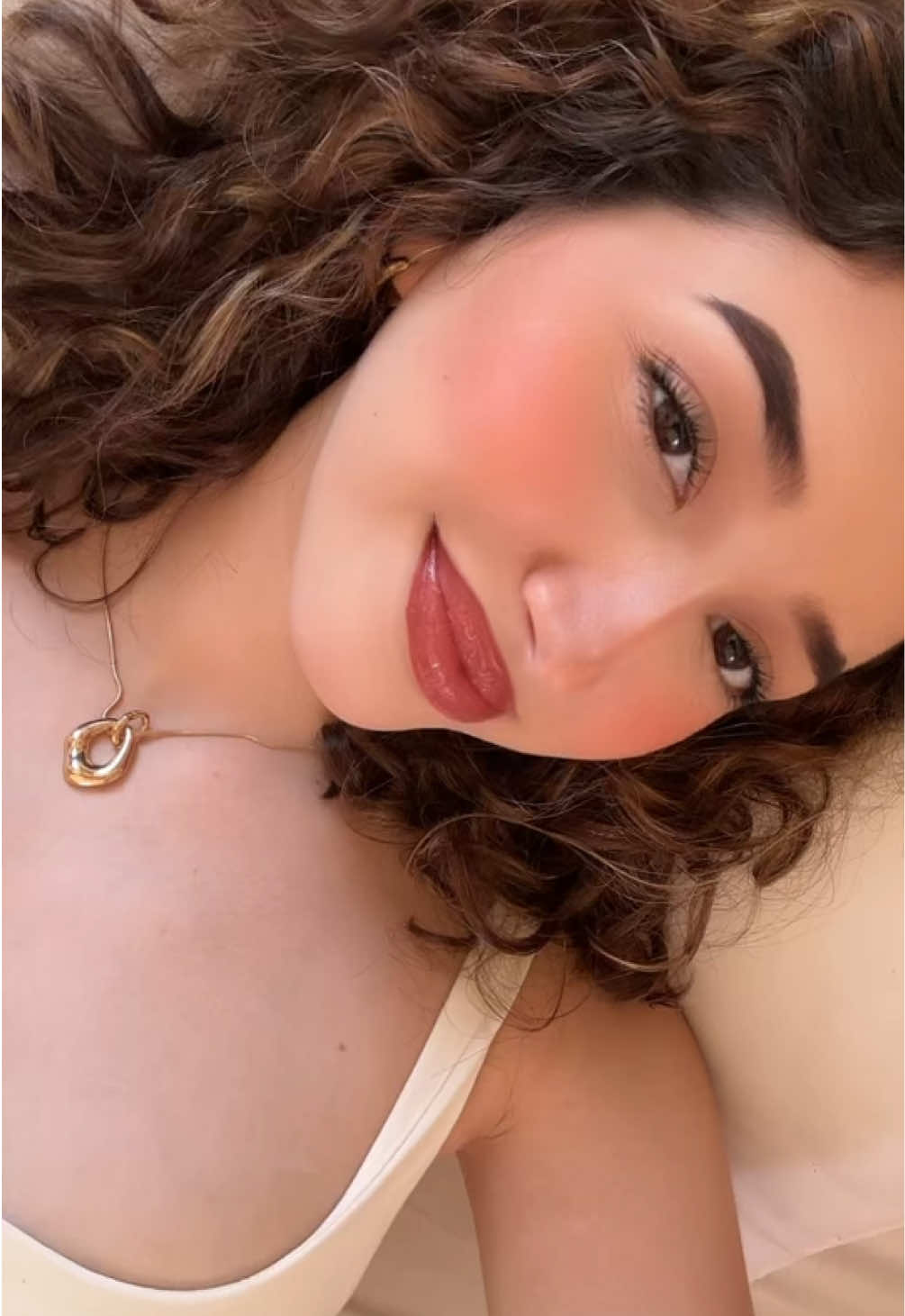 @Moniii
