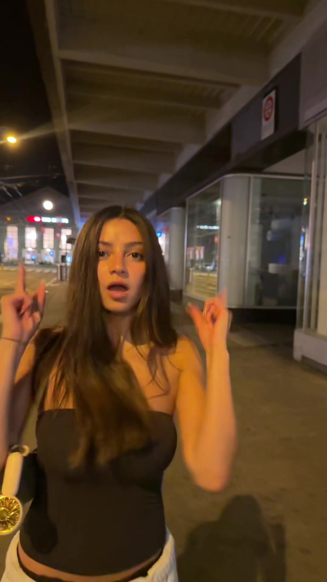 @Layna