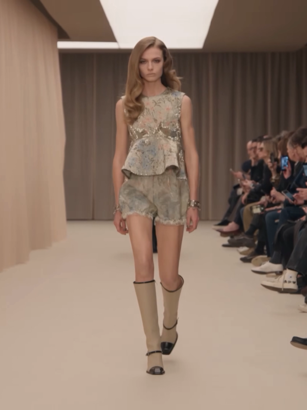 @modelsrunway