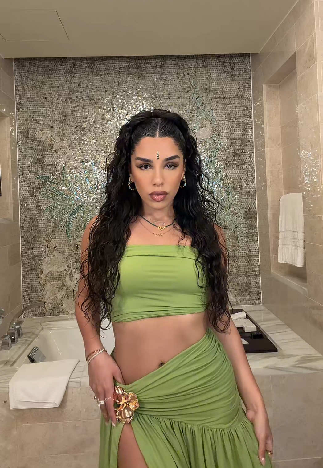@Juju 🧘🏽&zwj;♀️🎧🤎✨
