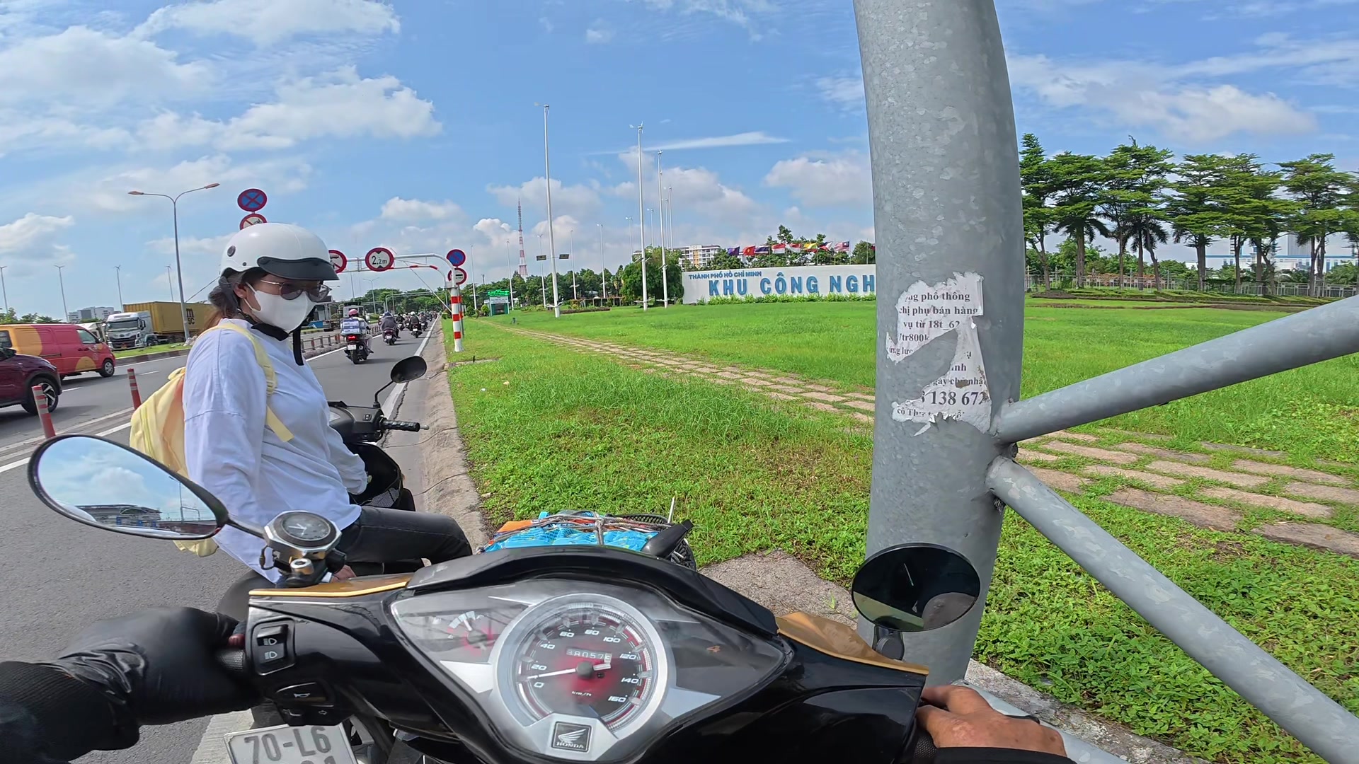@Long Quận 9