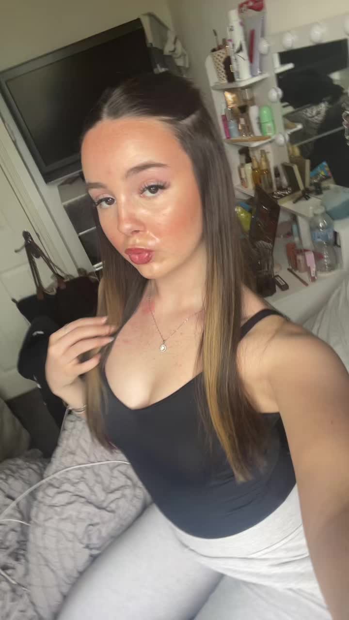 @leahhh.privz