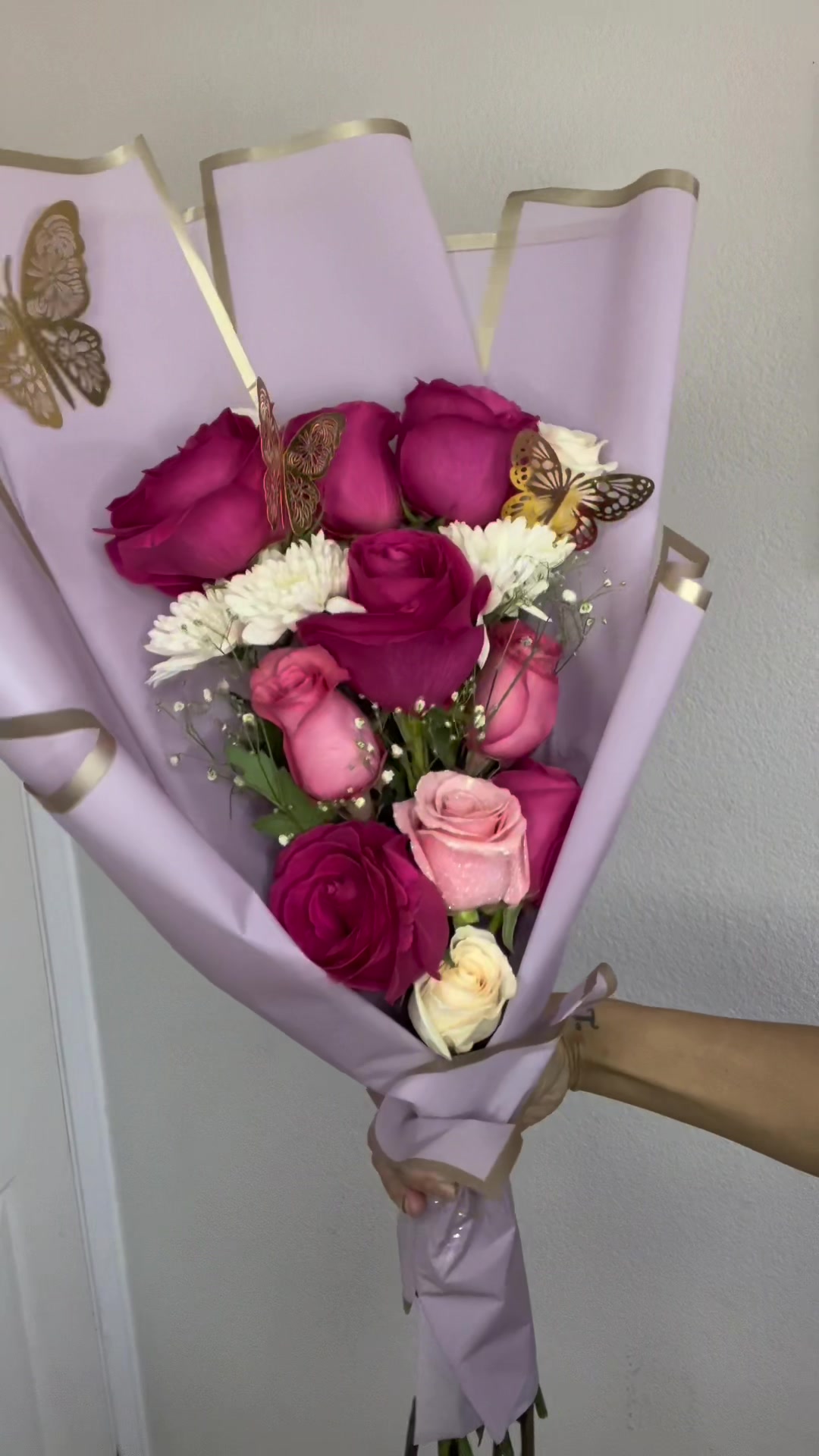 @BelleFlores
