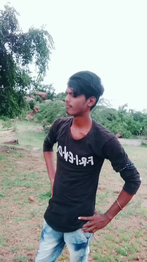 @user989111921557
