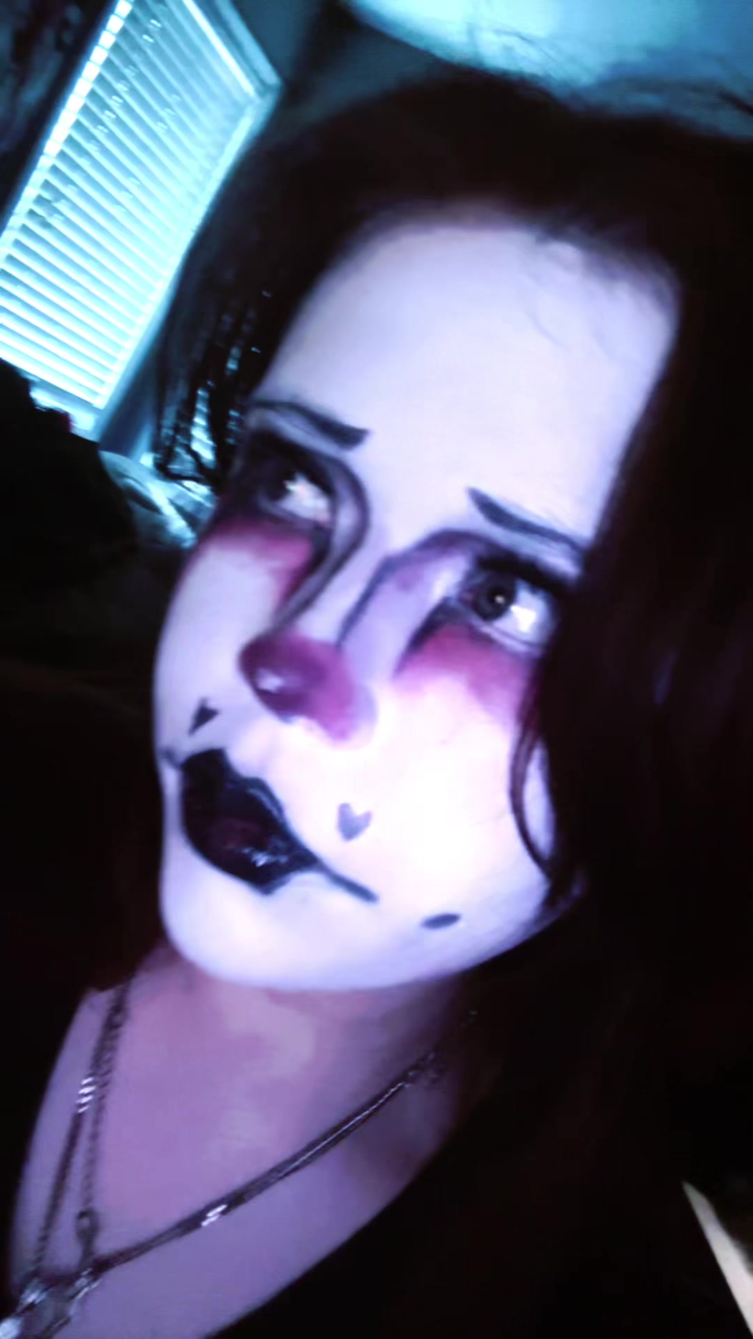 @Strawberry_short_b1tch
