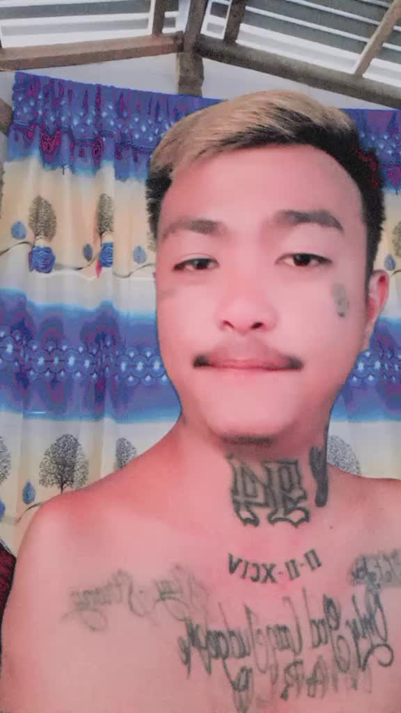@MarlaloooCruz