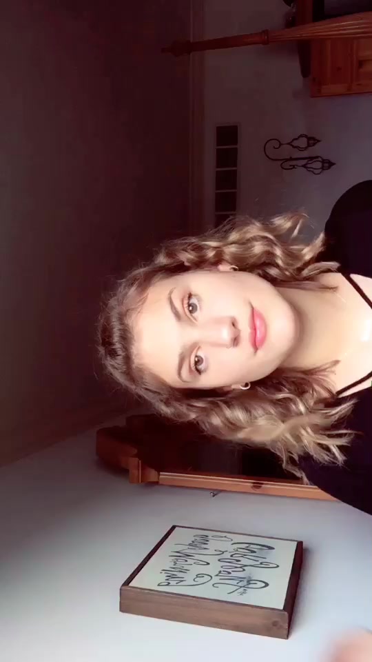 @α υ в я ι α и и α ✨