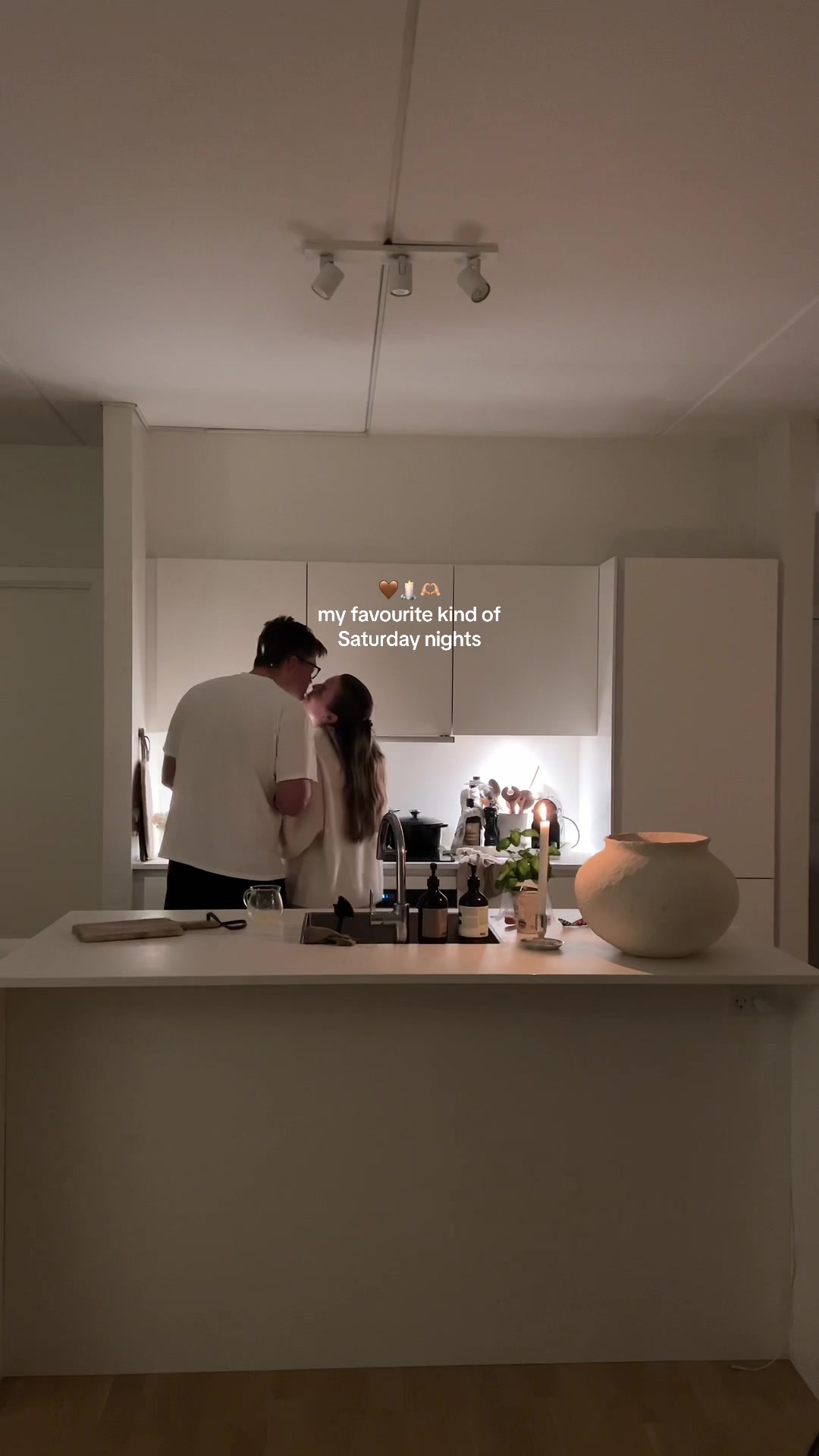 @an&iacute;ta mj&ouml;ll