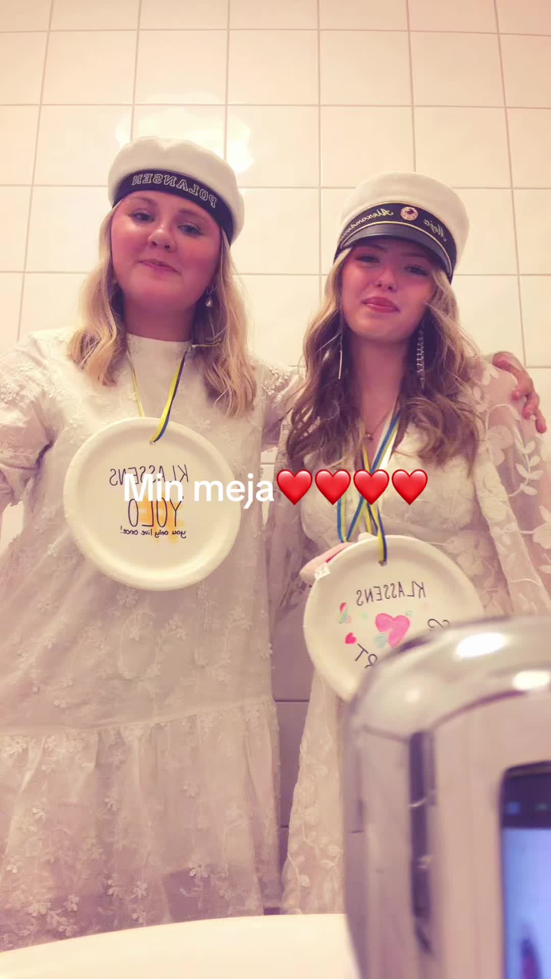 @Nora💞💕💝💖💓