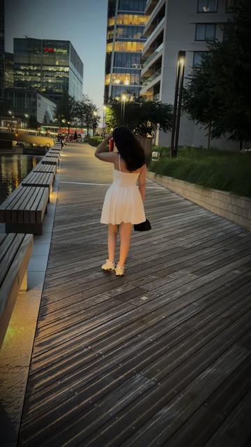 @Violeta Elena