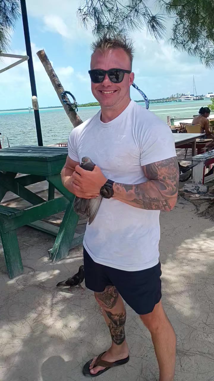 @Alamo's Coconut Bar Bimini