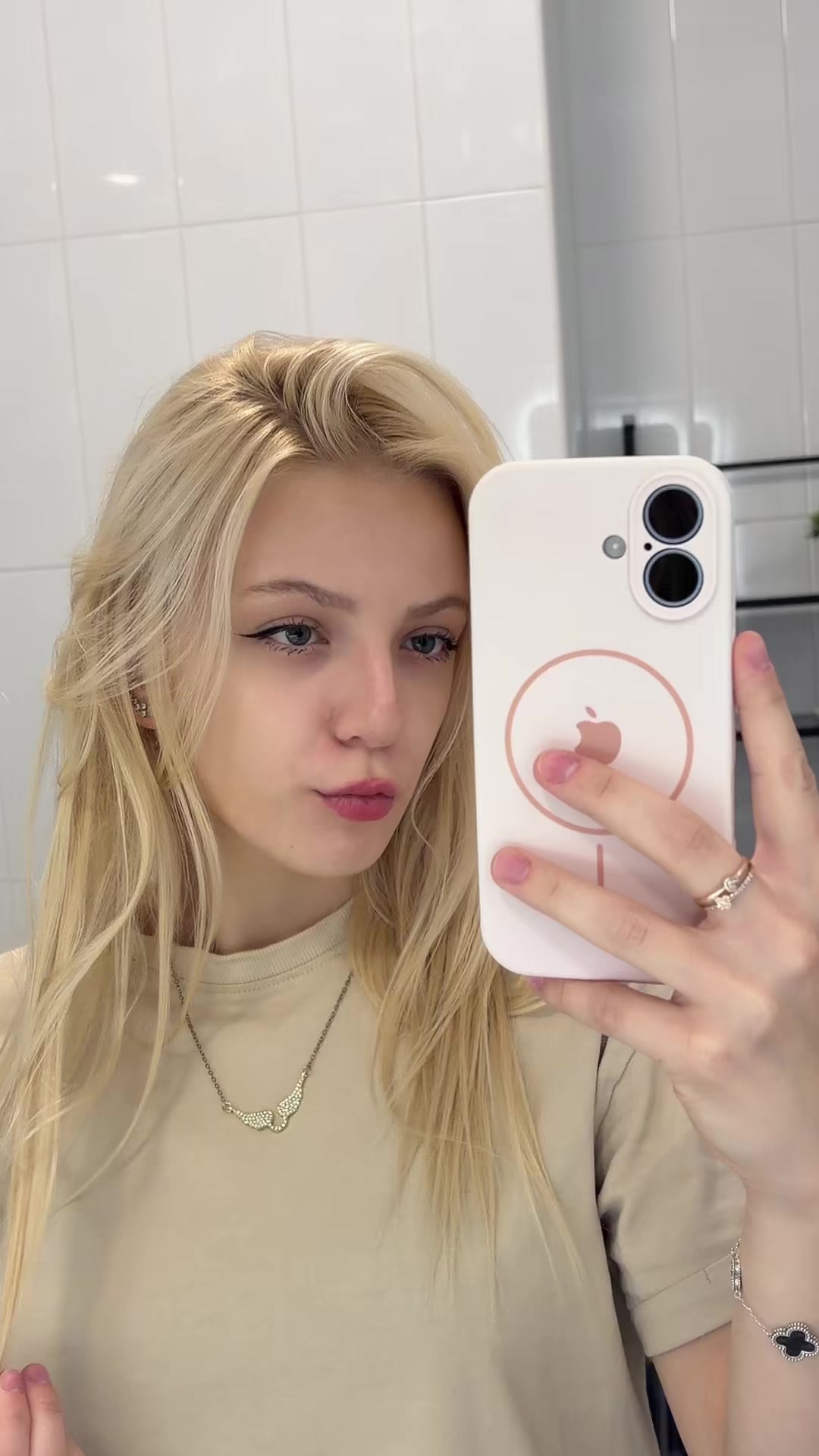 @Алёна 👀