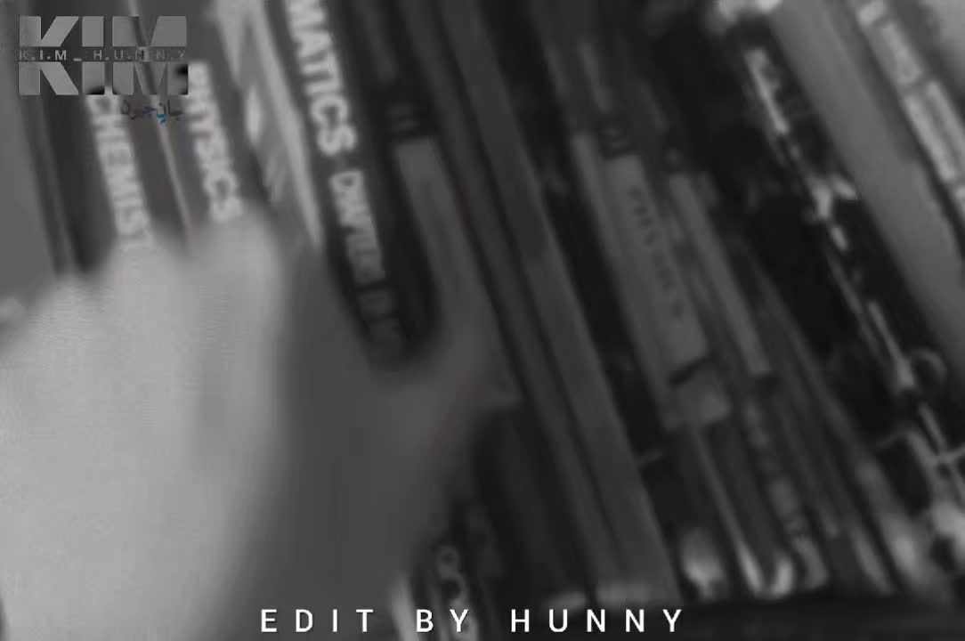 @∘𓆩𝐊𝐈𝐌'𝐒 𝐇𝐔𝐍𝐍𝐘𓆪∘