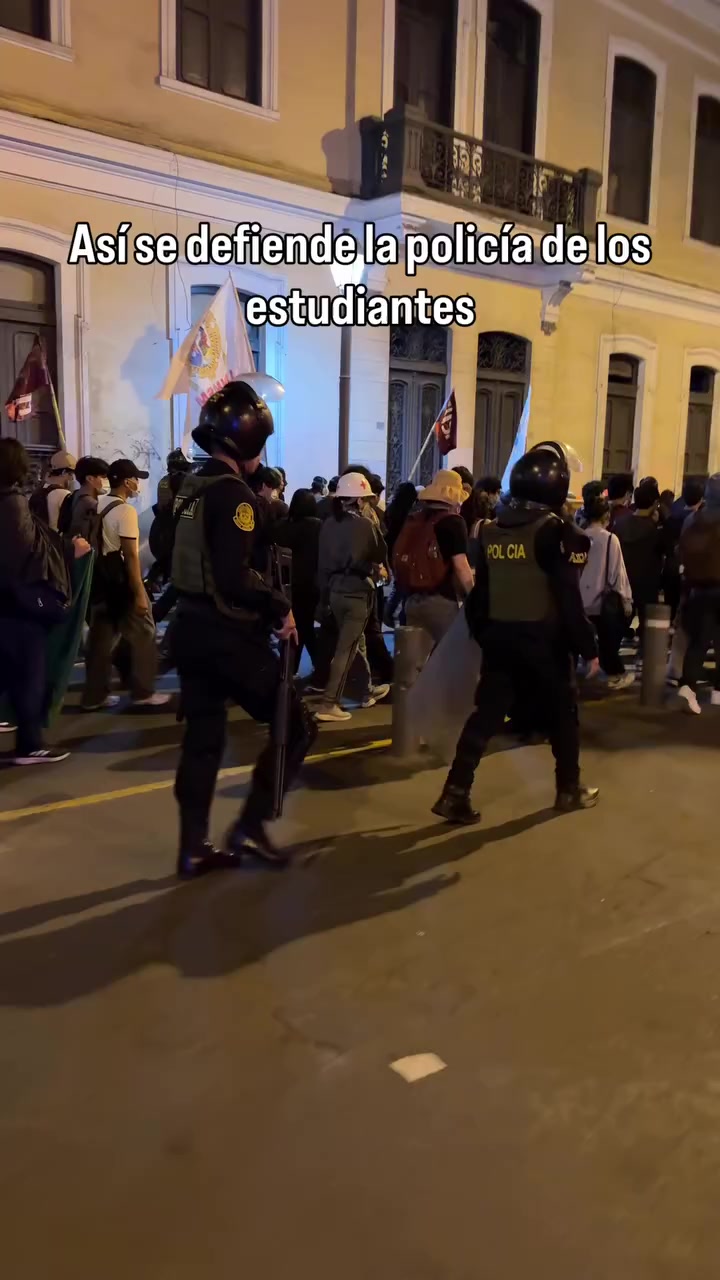 @Chisme Universitario
