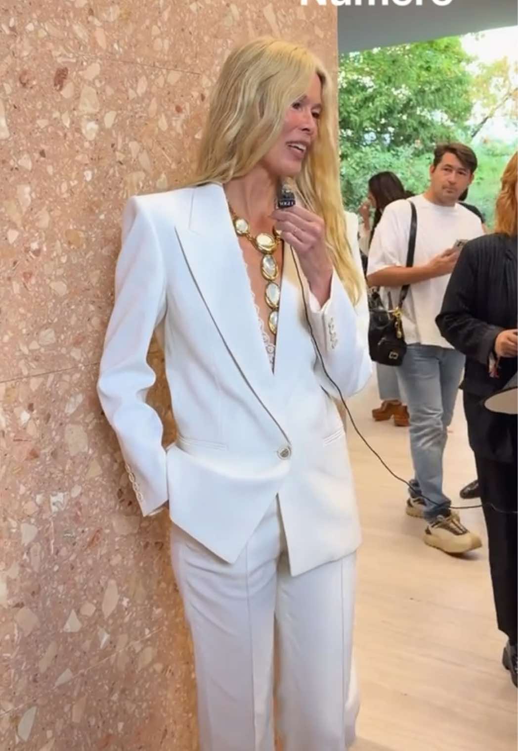 @Numéro