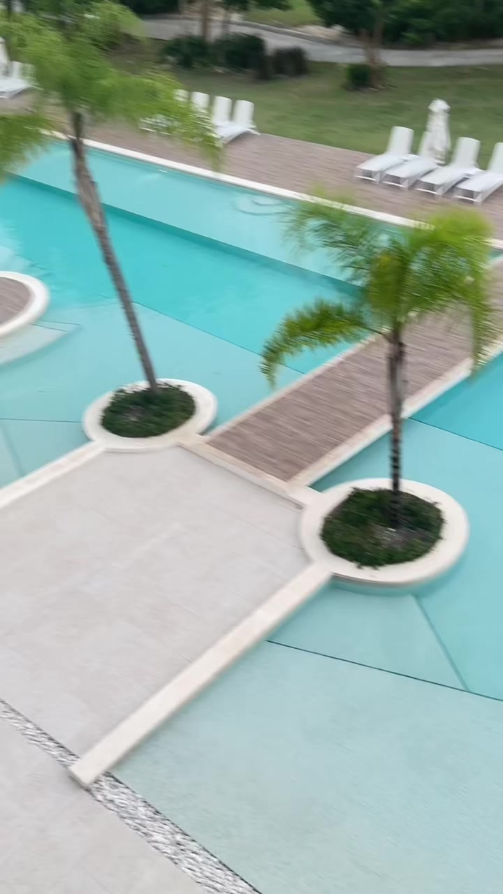 @Chris-Official✅️