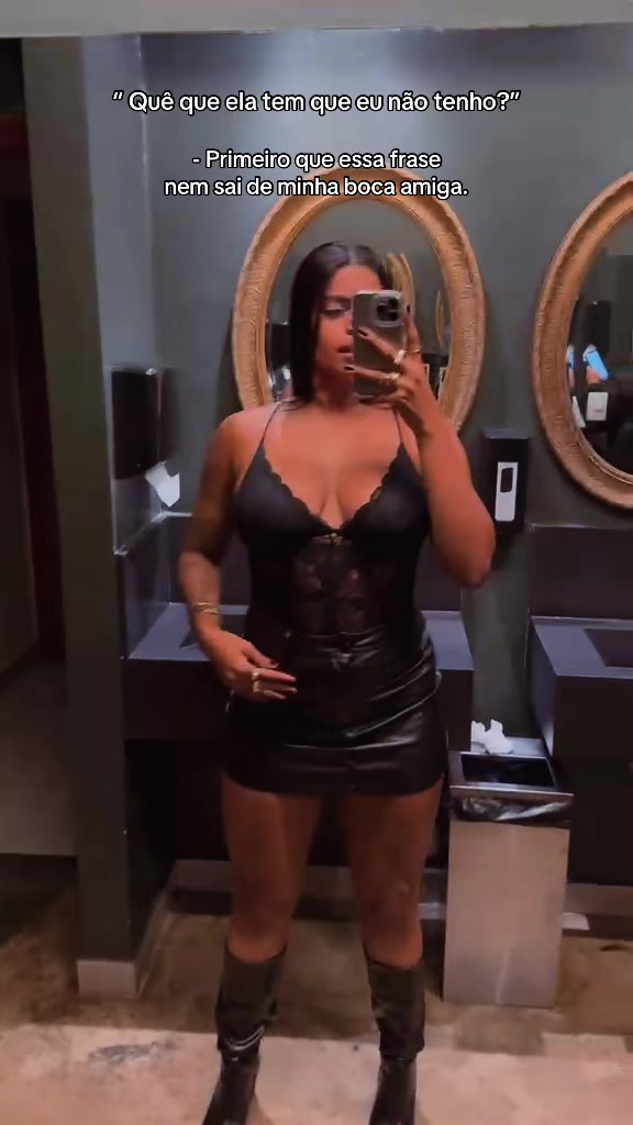 @Lara Cristiny