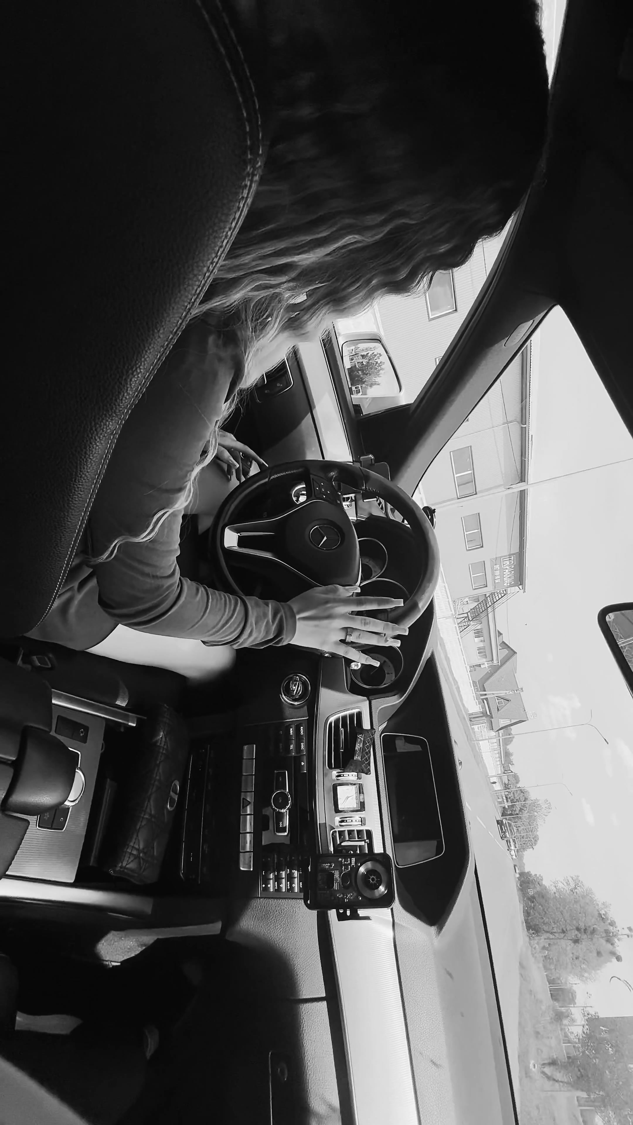 @𝐁 | 𝐋