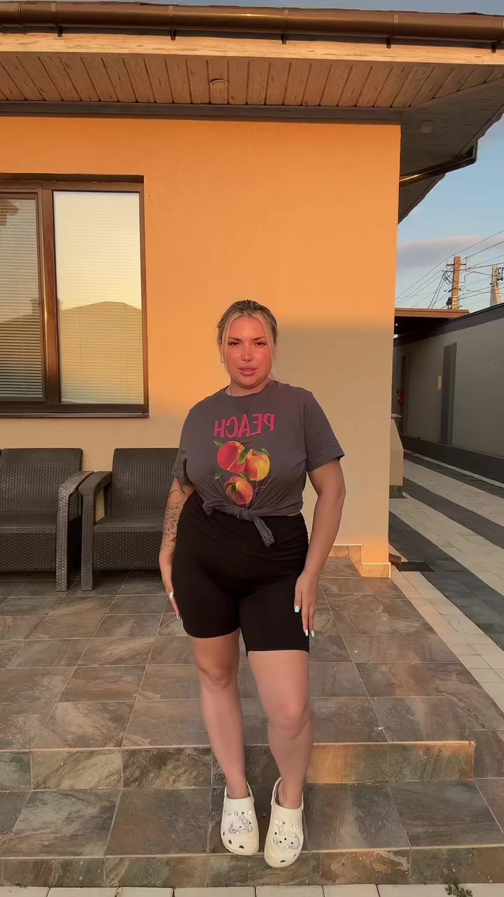 @Полина