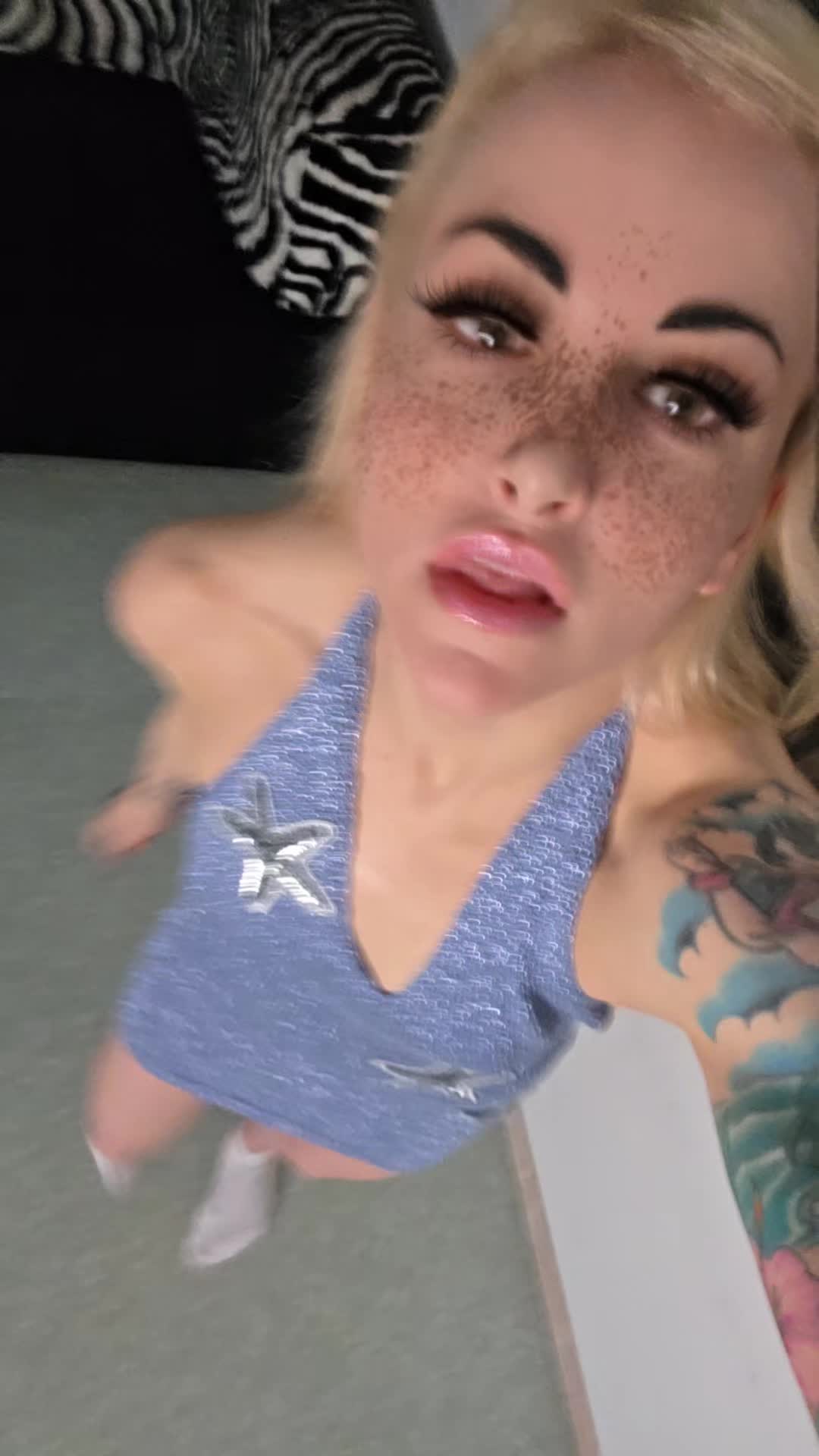 @Caroline