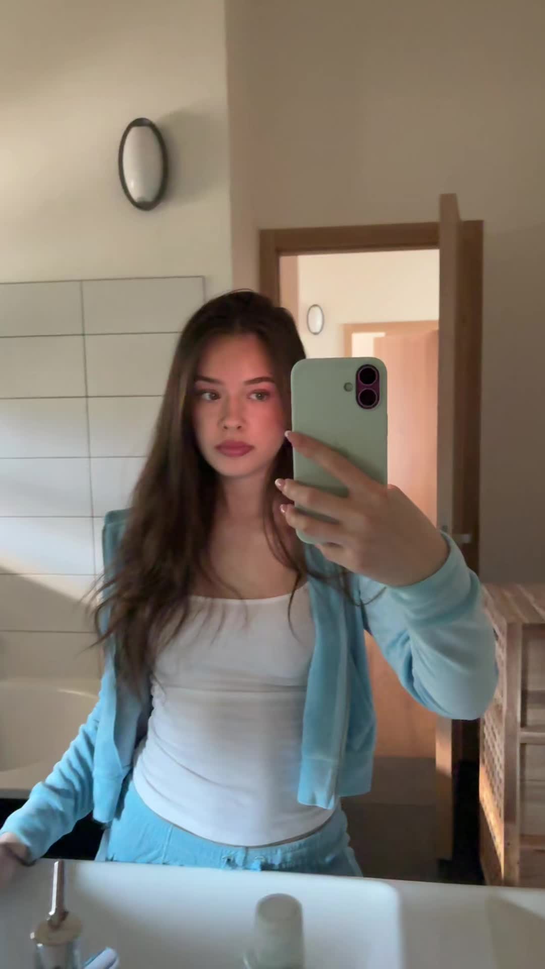 @𝒅𝒐𝒎𝒊𝒊
