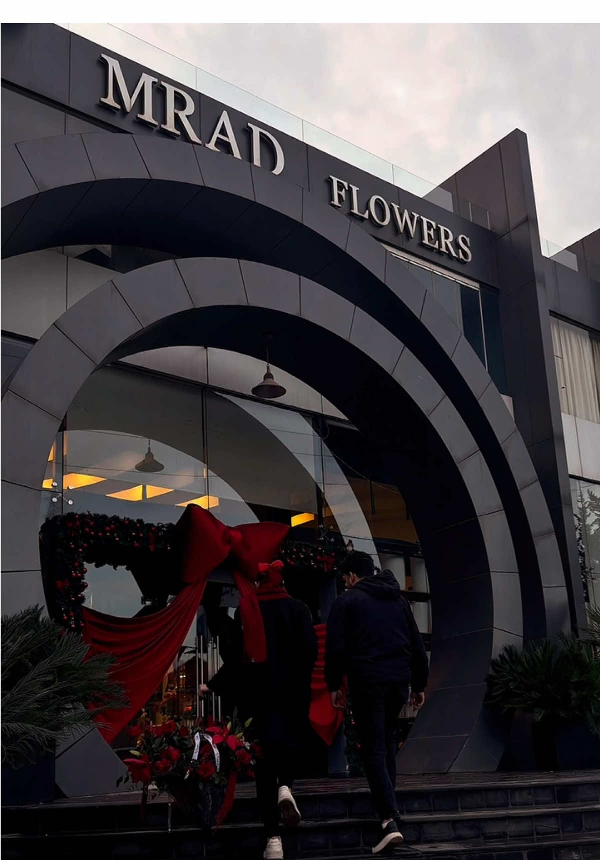 @Mradflowers