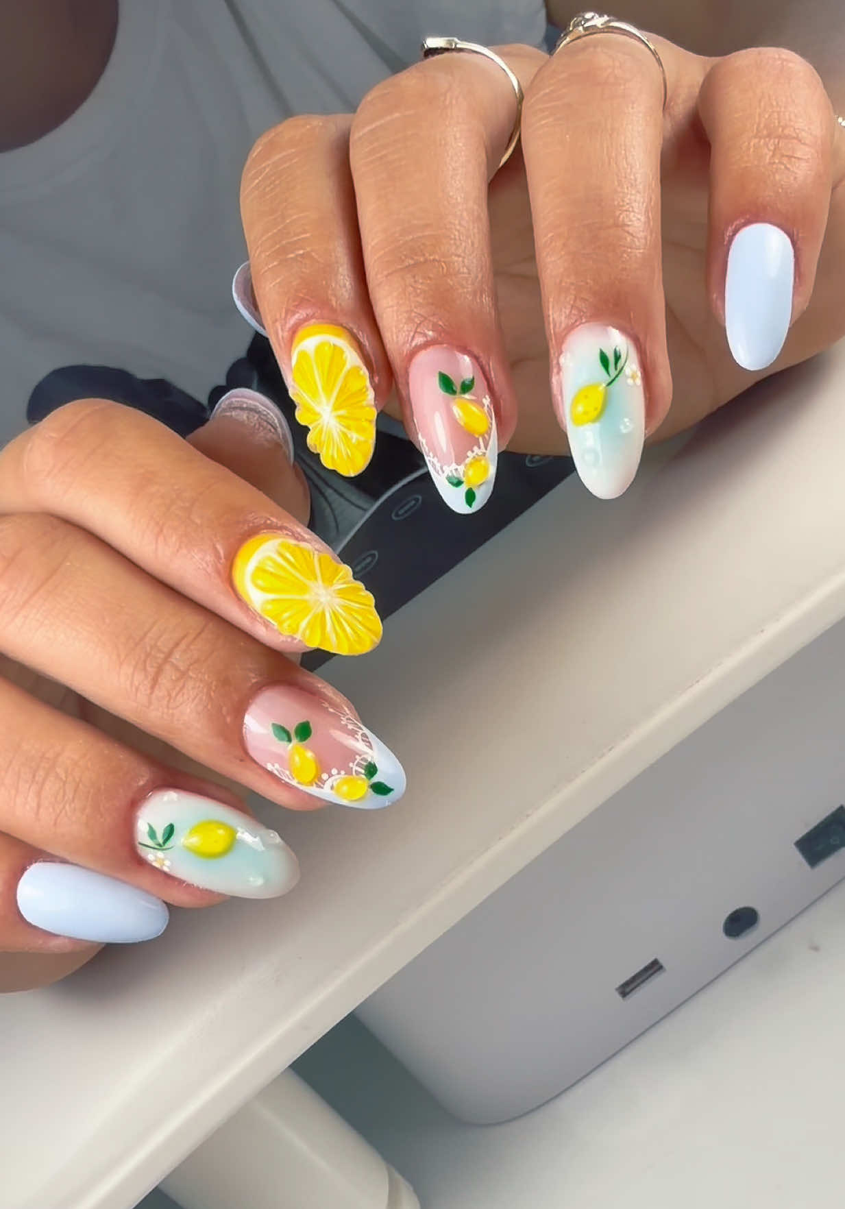 @dai_nails_artist