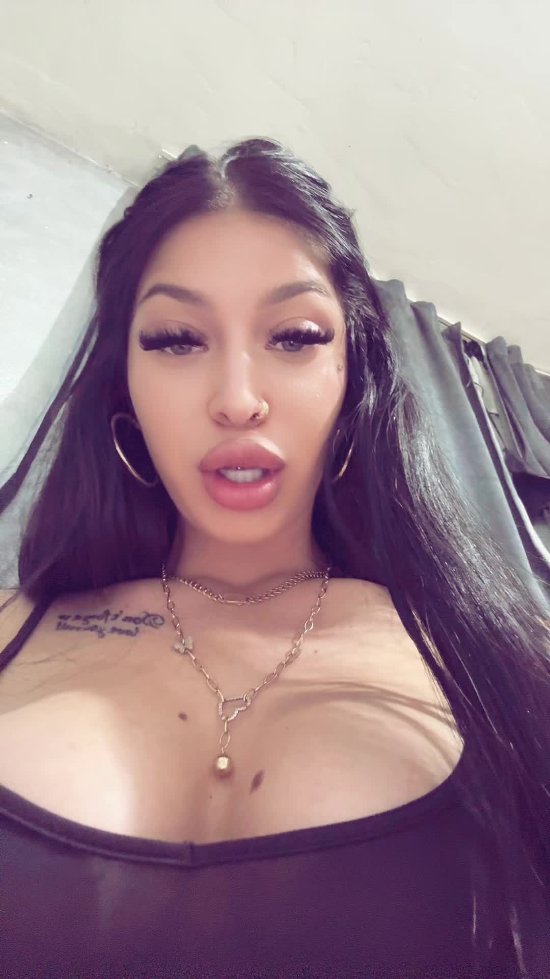 @veronicazuzuuu