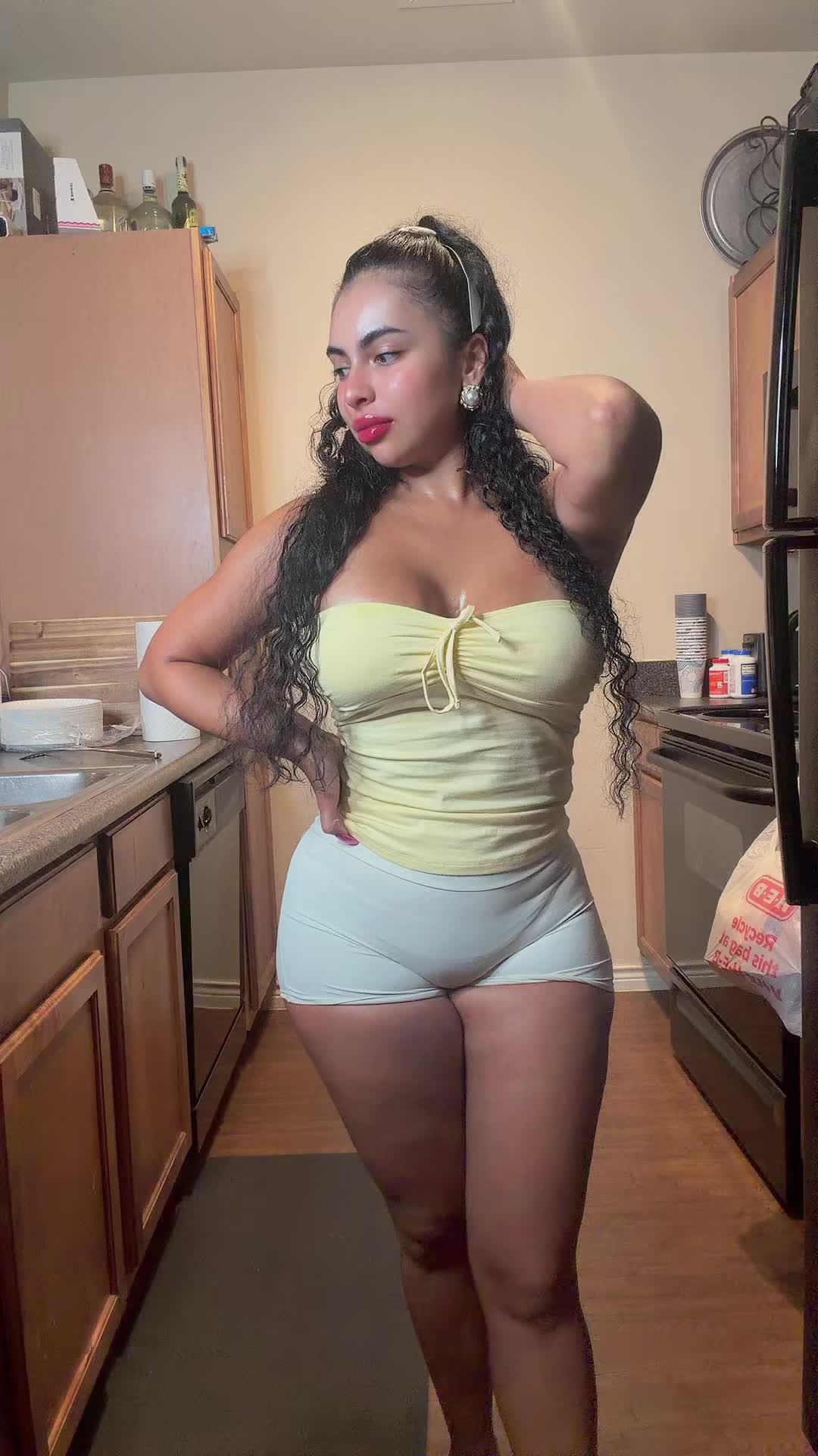 @chavellasexy