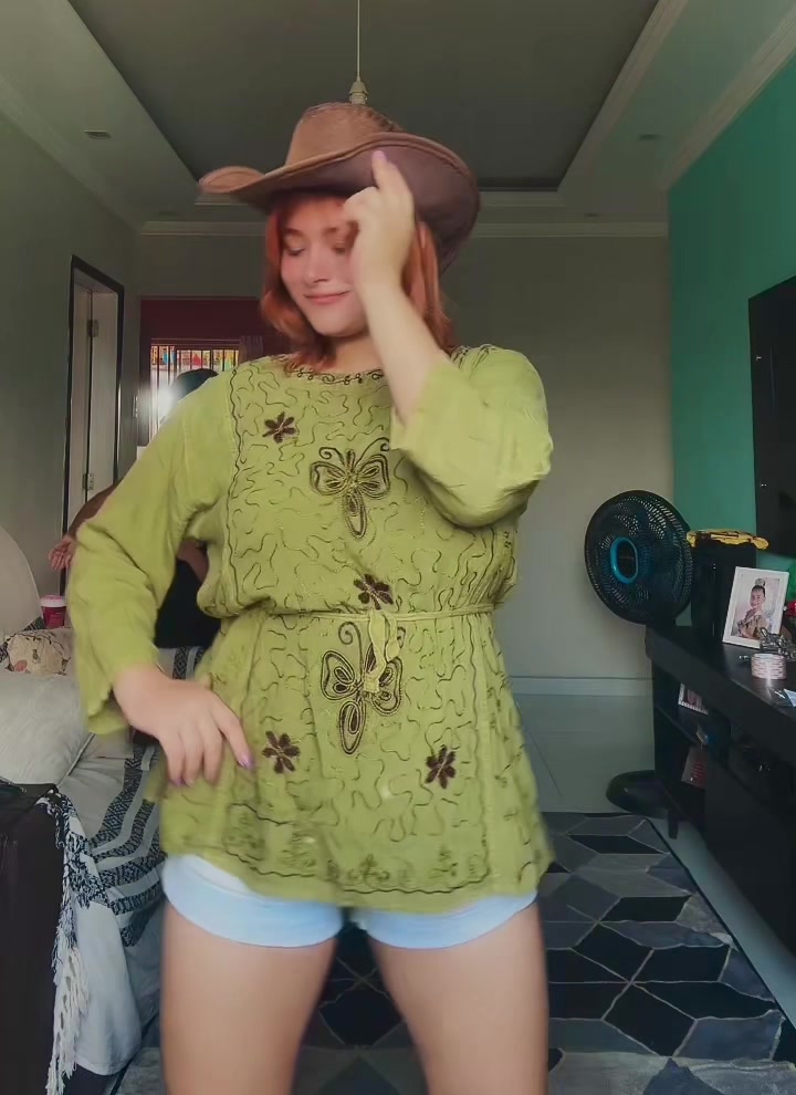 @Lizz