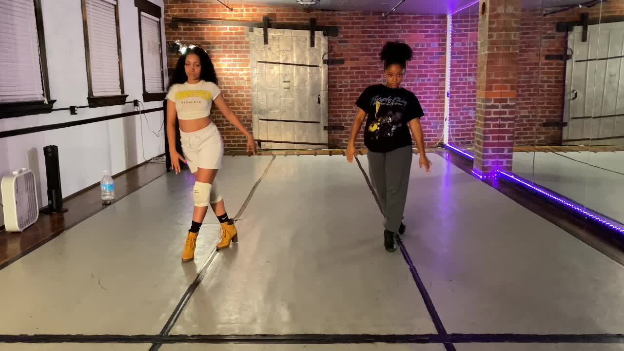 @Kaleidoscope Studio
