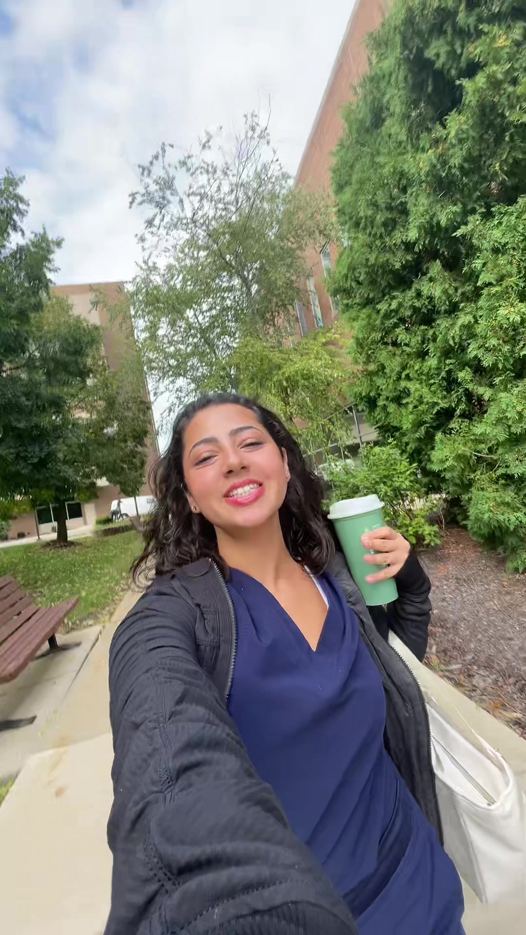 @Virina Akhnoukh