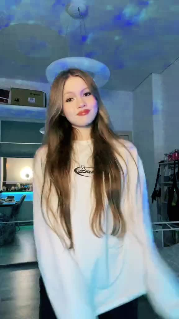 @user40714042315