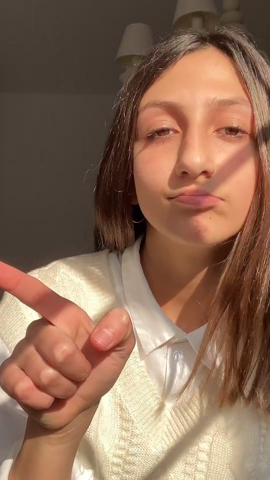 @claudia