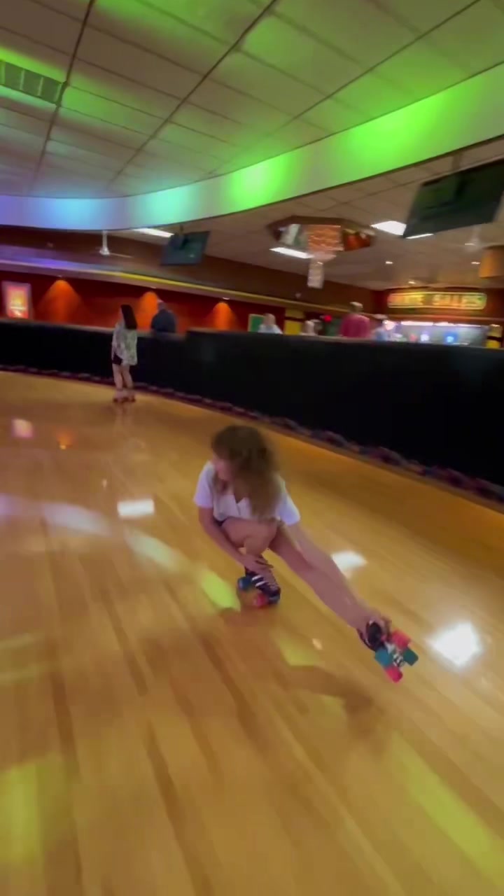 @retro_skater_girl