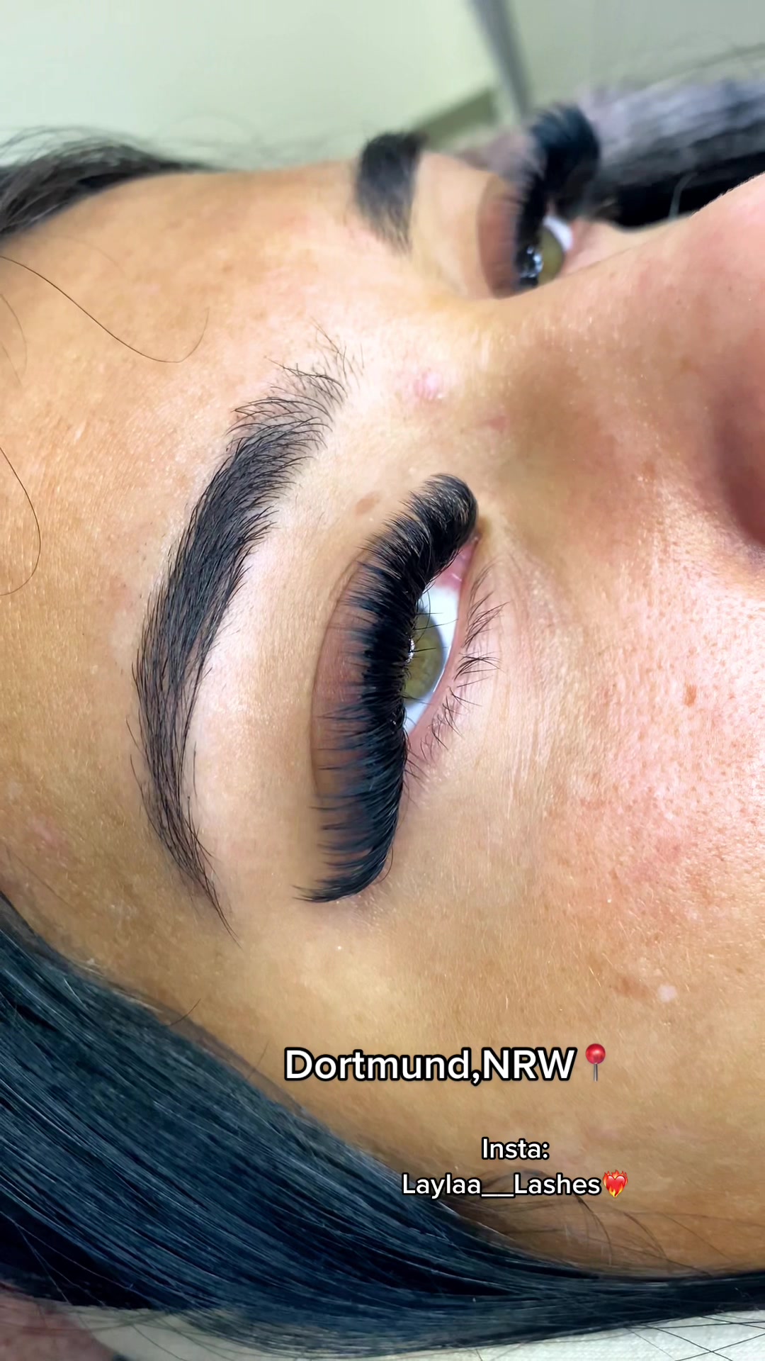 @LAYLA LASHES