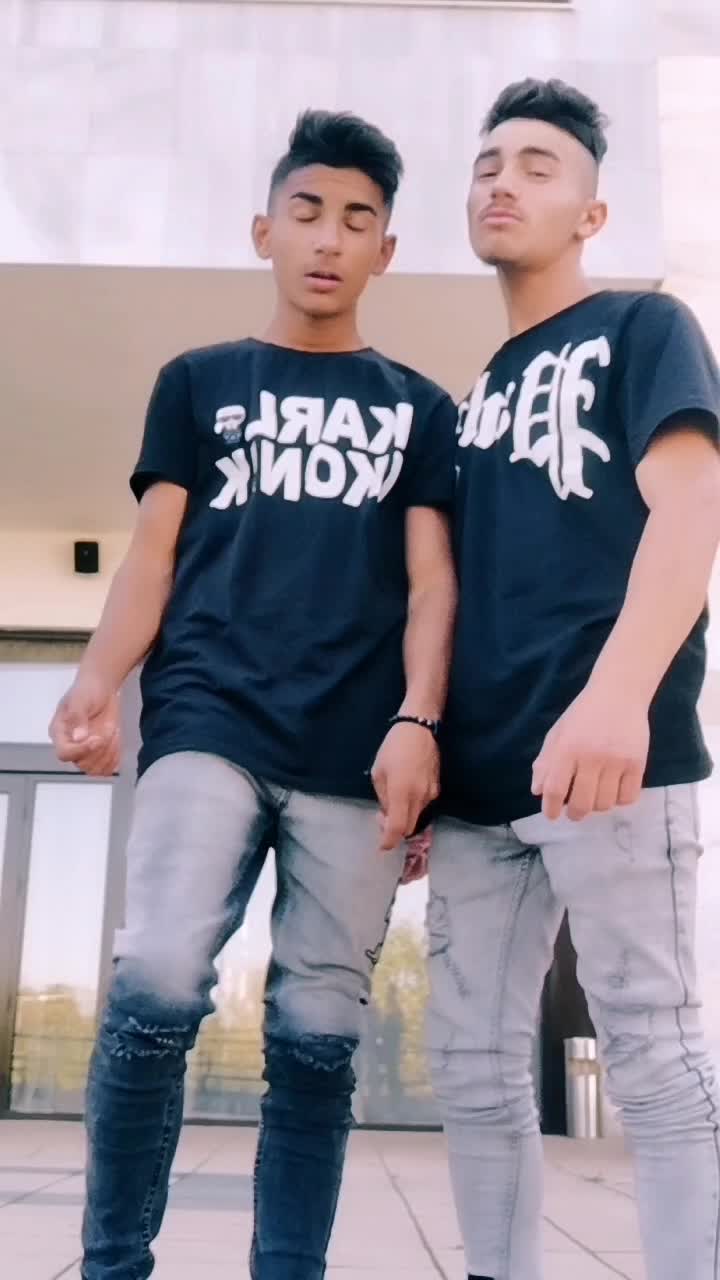 @🔥 𝐄𝐒𝐌𝐄𝐑 🔥