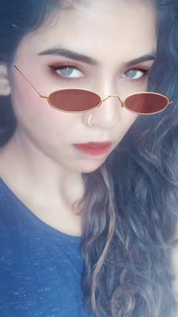 @am iniya here😎