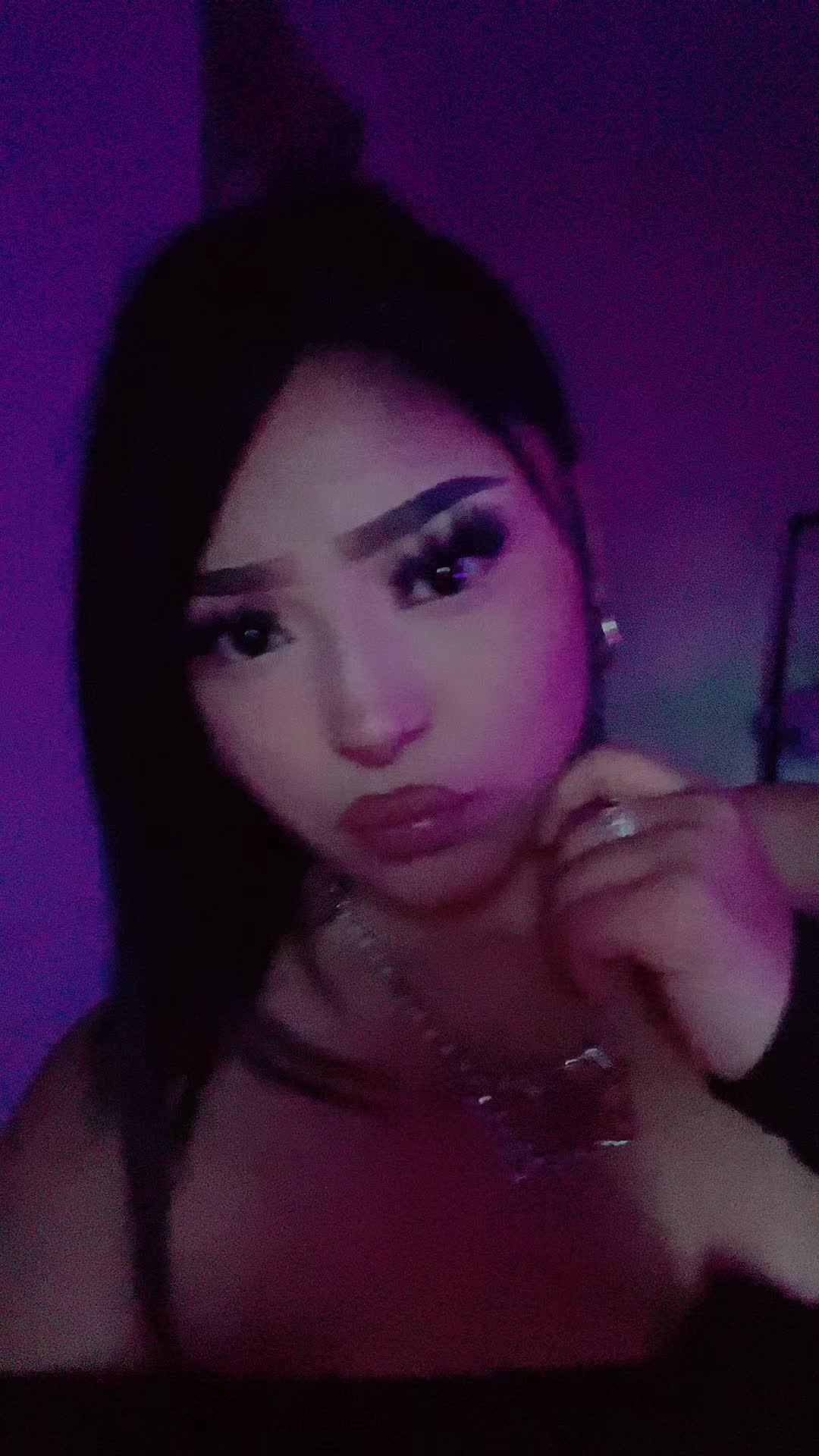@𝒞