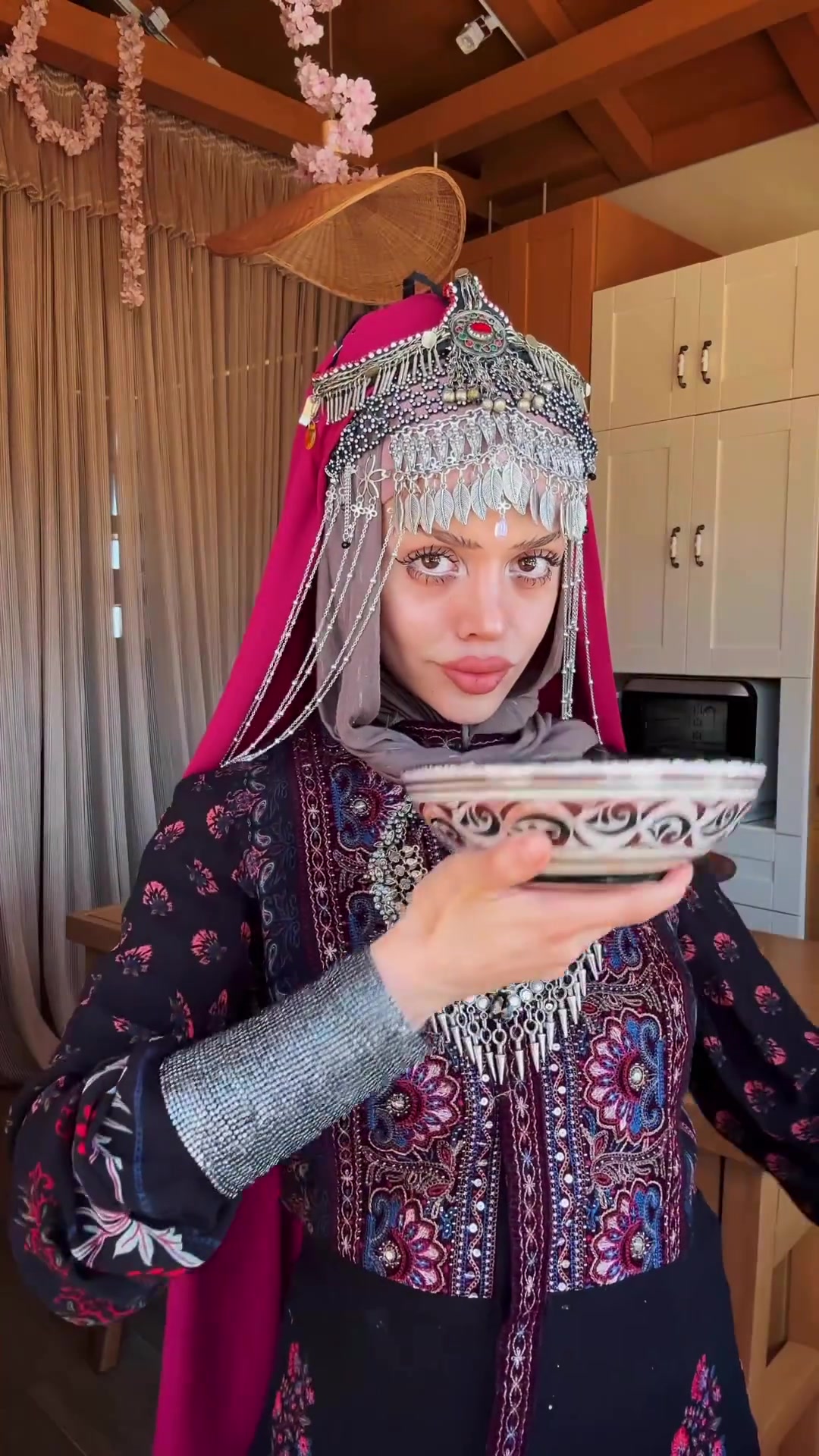 @withloveayna