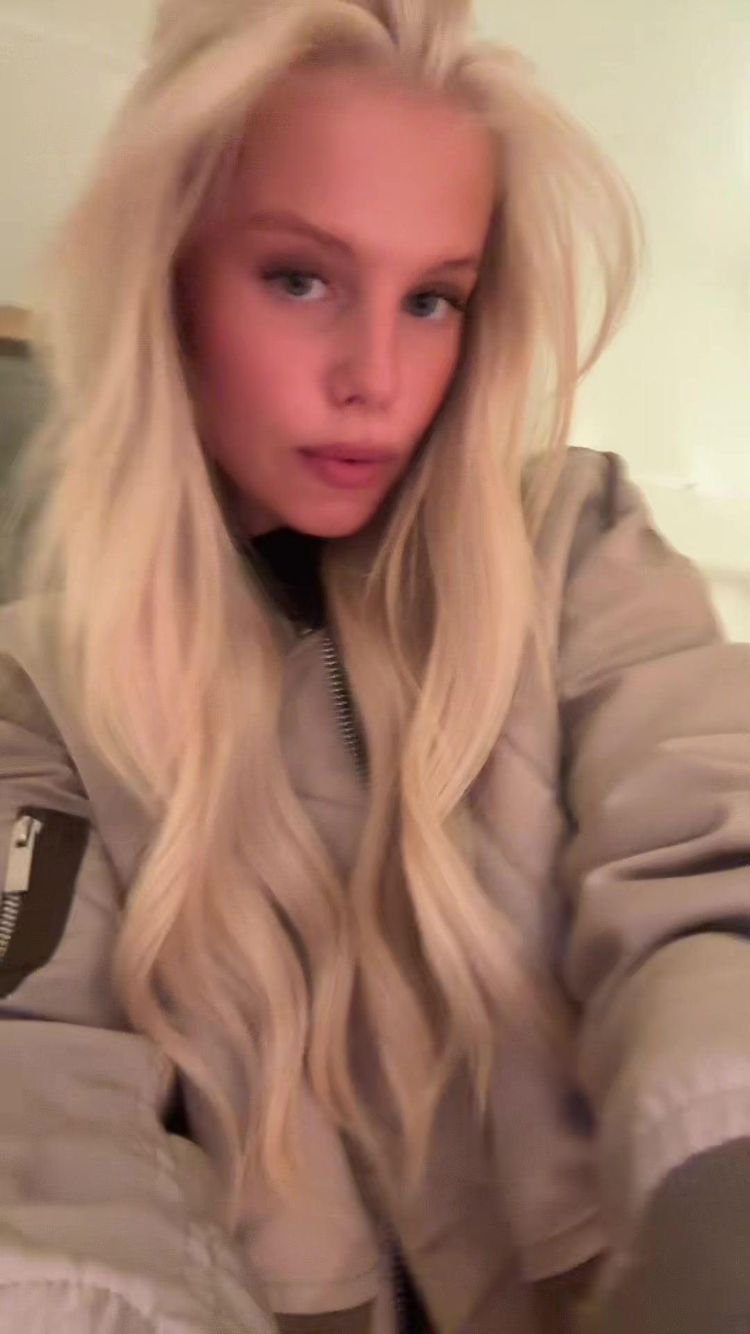 @Zabinasand