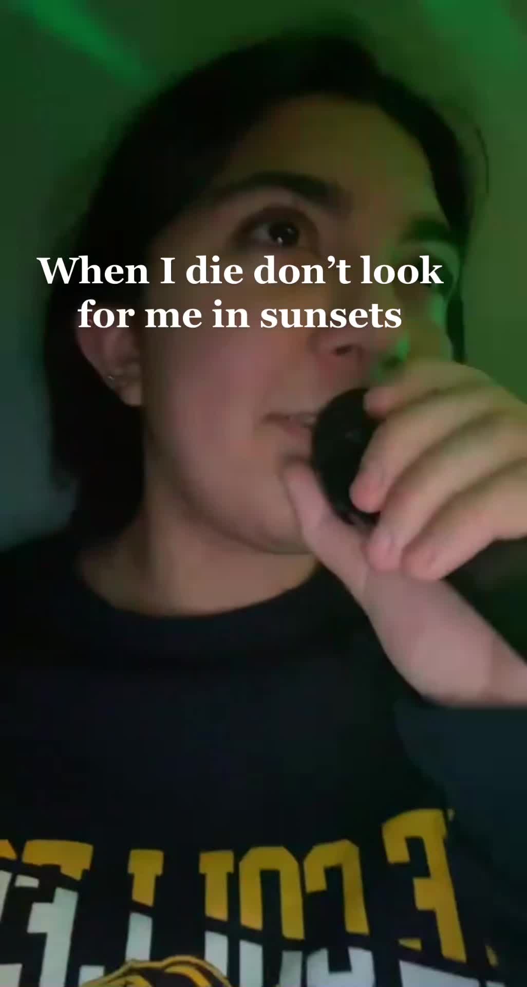 @Ava